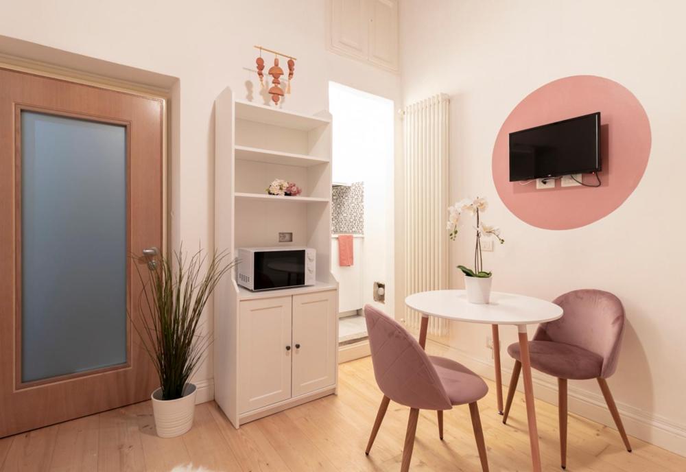 Relstay - Brera - Lovely 1Br Милано Екстериор снимка